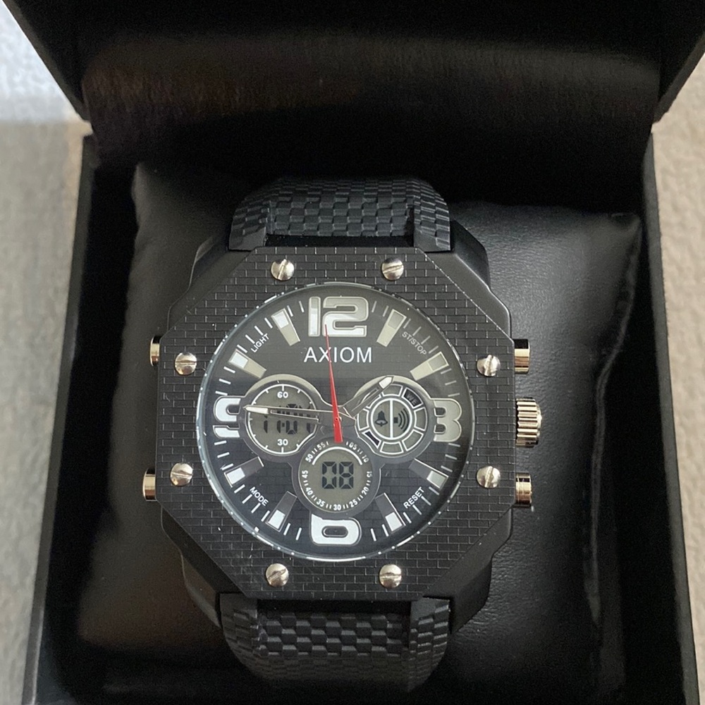 NWT Axiom Mens Black Watch CR2025/SR626SW